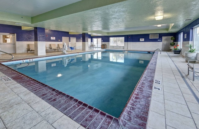 Holiday Inn Express & Suites London by IHG