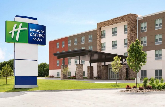 Holiday Inn Express Auburn Hills South by IHG
