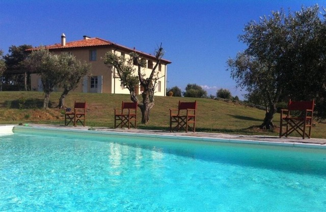 holiday vacation large villa rental, italy, tuscany, near seaside, casteglione, air conditioning, pool, view, wi-fi inte