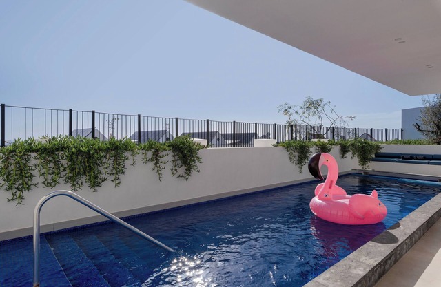 Holiday Villa 'Karat Blue' with Sea View, Wi-Fi and Air Conditioning