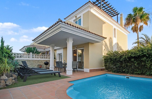 Holiday Villa 'Villa Solymar' with Sea View, Private Pool and Wi-Fi