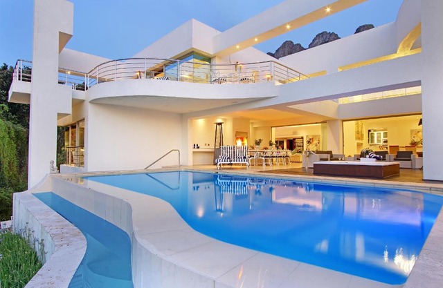 Hollywood Mansion & Spa Camps Bay