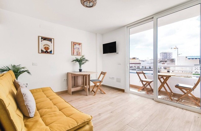 Home2Book Cozy Seaside Apt Las Canteras Beach