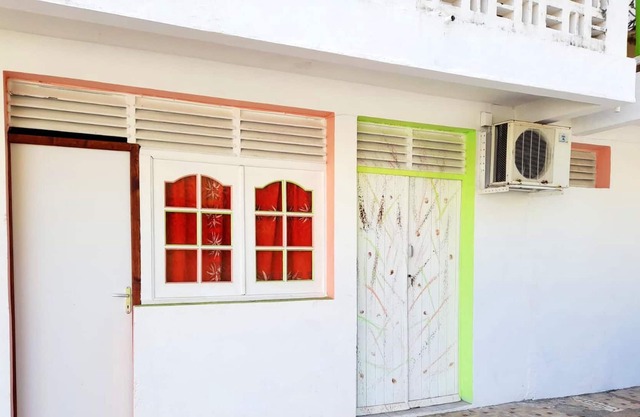 Homerez - 100 m away from the beach! Beautiful studio for 2 ppl.