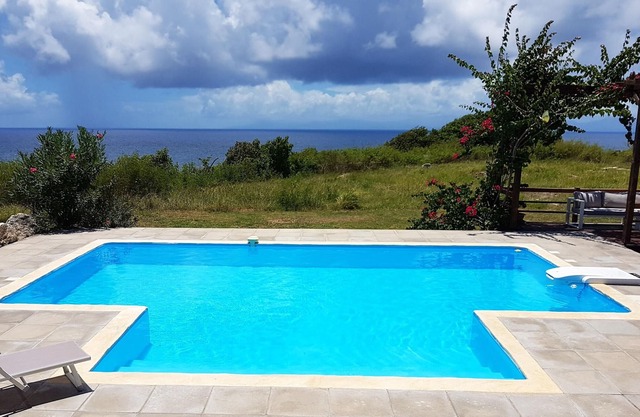 Homerez - Villa for 6 ppl. with swimming-pool at Capesterre-de-Marie-Galante