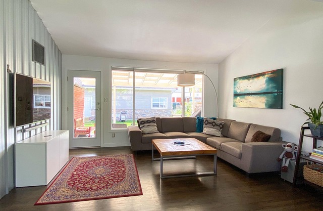 Home away from home ✮ Short walk to lake