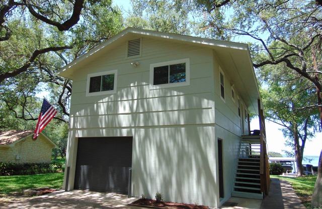 Home in a Protected Cove on Lake Buchanan.