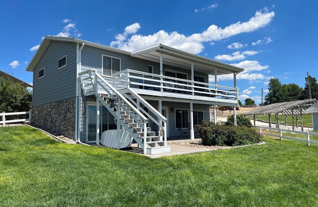 Home Near Lake McConaughy