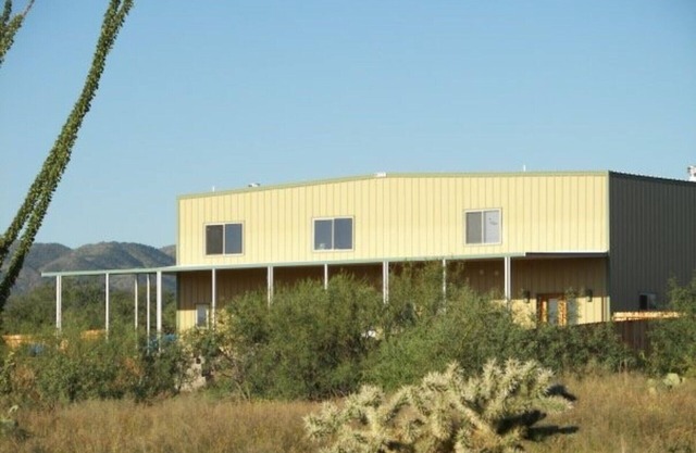 Home on Flying Diamond Airpark with attached hangar