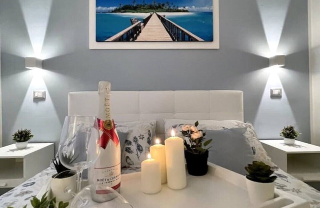 HOME SWEET HOME History of Naples