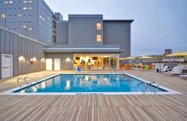 Home2 Suites by Hilton Dallas Downtown at Baylor Scott & White