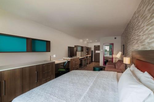 Home2 Suites By Hilton Riverside March Air Force Base, Ca