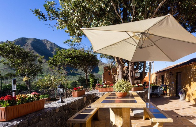 Home2Book Rustic House orchard +Wifi