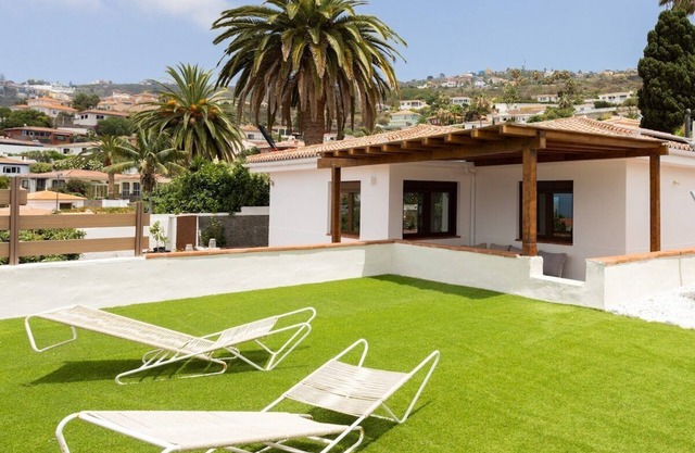 Home2Book Villa Alessandro, Design & Comfort