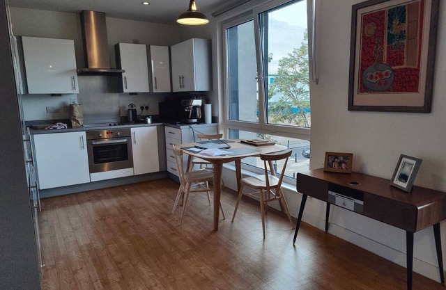 Homely Spacious 3 Bedrooms Duplex Roof-top Next Victoria Park & Regent's Canal
