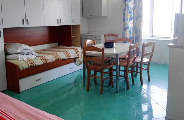 Homerez - 10 m away from the beach! Amazing appartement for 6 ppl. at Ischia