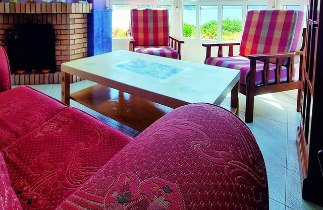 Homerez - Amazing house for 6 ppl. with sea view, garden and balcony at Viveiro