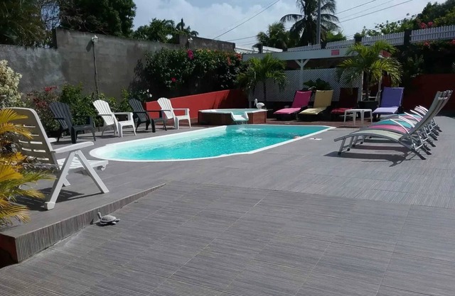 Homerez - Apartment in Sainte-Anne.