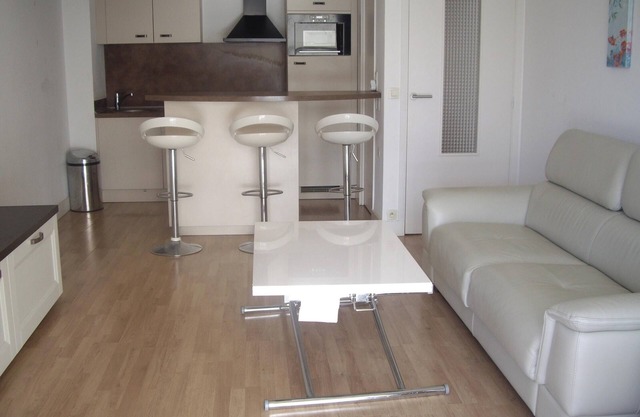Homerez - Apartment in Antibes