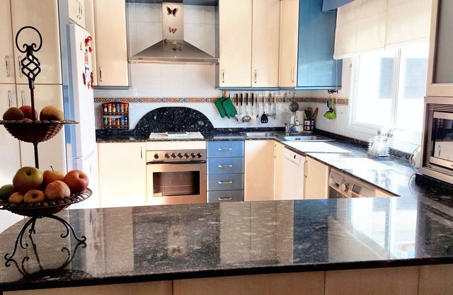 Homerez - Charming house in O Rosal with garden and spa