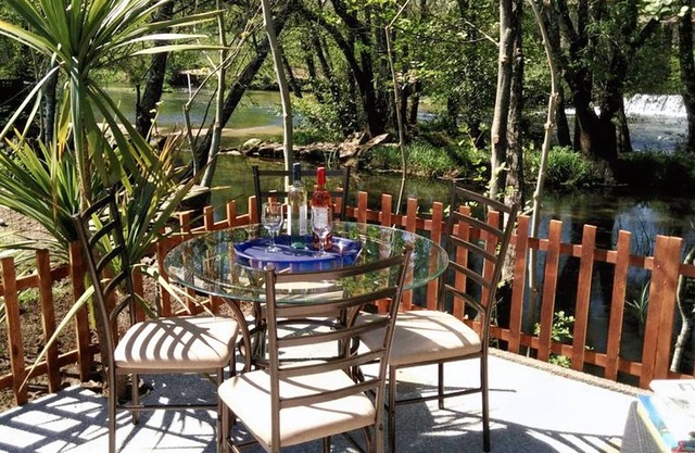 Homerez - Charming house with lake and mountain views in Rendufe