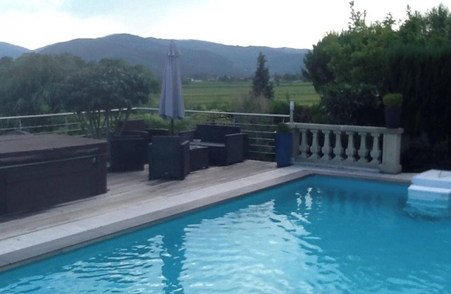 Homerez - Comfortable House in Walbach with Private Pool