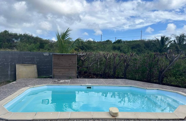 Homerez - Comfortable villa in Le Moule with private pool