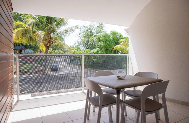 Homerez - Cozy house with spa and sauna in Sainte-Anne