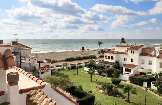 Homerez - House Marina de Casares, sea view