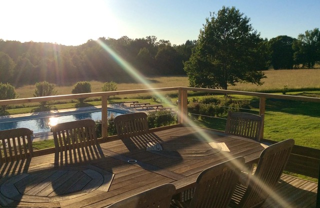 Homerez - House for 6 ppl. with shared pool, jacuzzi, spa, terrace and balcony