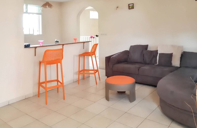 Homerez - House in Port-Louis.