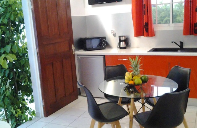 Homerez - Nice house for 2 ppl. with shared pool, garden and terrace at Le Moule