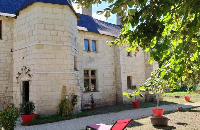 Homerez - Nice property for 3 ppl. with terrace and balcony at Courchamps