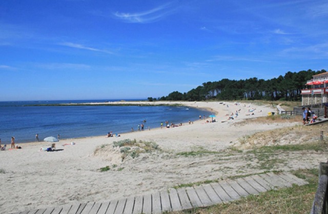 Homerez - Spacious apartment in A Guarda, sea view