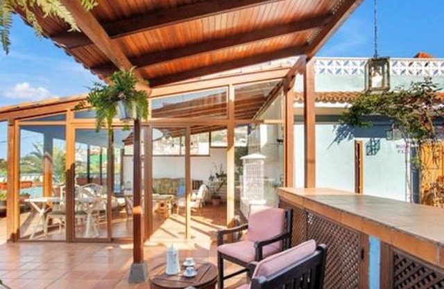 Homerez - Spacious villa with sea view and balcony