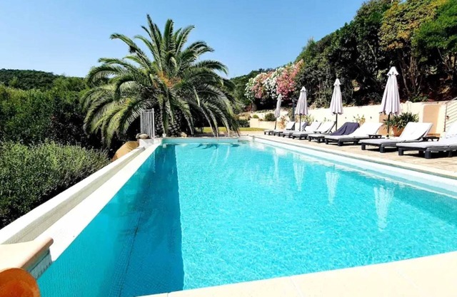 Homerez - Villa in Sari-Solenzara