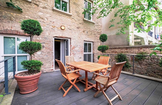 Homie Suites | Beyoğlu | Duplex Apt. w Garden #TE1