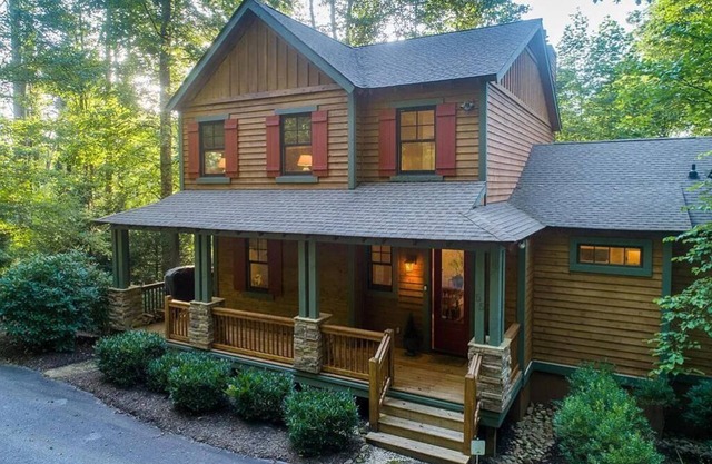 Honey Bear Hollow w/access to exclusive, world class Bear Lake Resort amenities