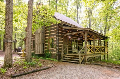 Honeymoon Cabin