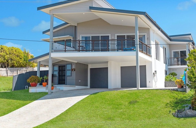 Honeysuckle Beachfront home with pool