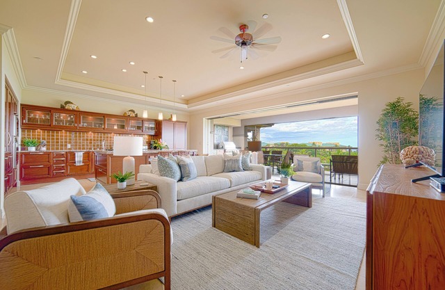 Hoolei Uni 31-2 Ocean view- ideal Wailea location walking to beaches and shops