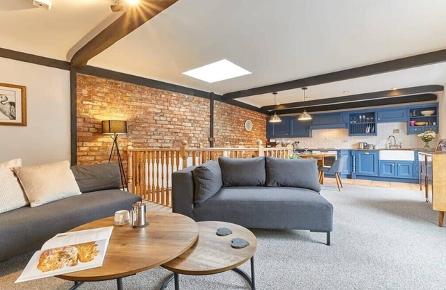 Host & Stay | The Burrow