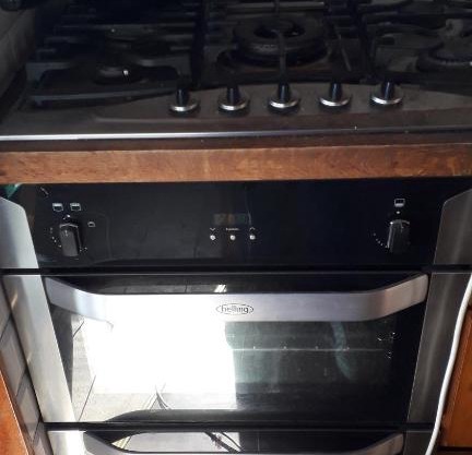 Hot tub and boat hire