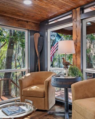 Hot Tub At Whiskey Barrel, Waterfront, Pickleball