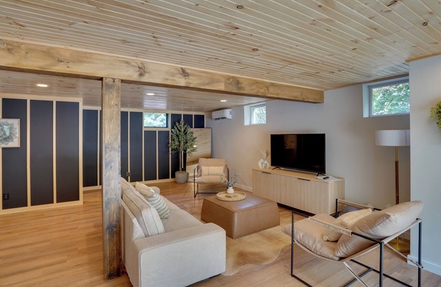 Hot Tub, Fire Pit: Pet-Friendly Freehold Home!