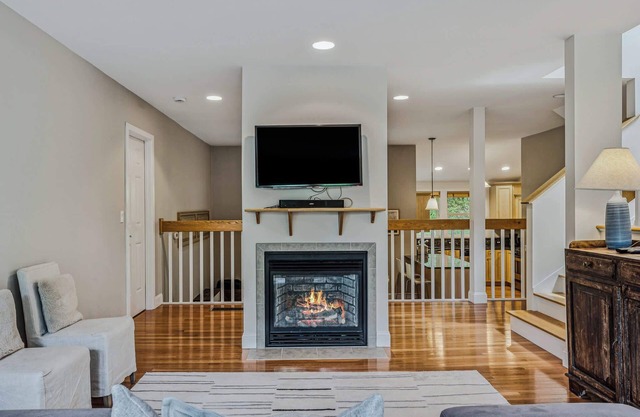 Hot Tub, Fireplace, Club Access - Vale Village 11A