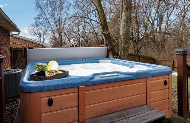 Hot Tub | Game Room | Near WPAFB & USAF Museum