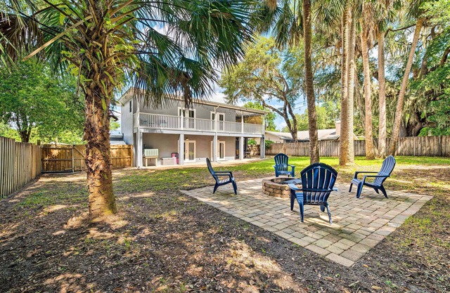 Hot Tub + Game Room: Crystal River Retreat!