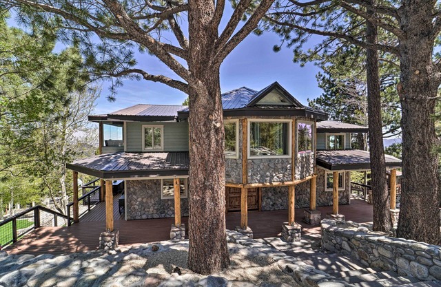 Hot Tub, Pool Table: Luxe Reno Chalet w/Mtn View!
