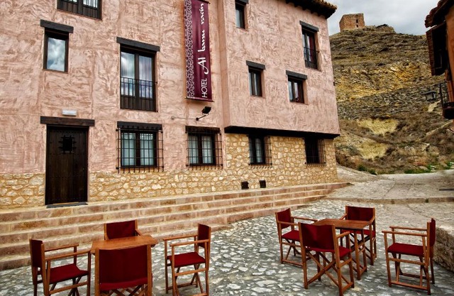 Hotel Albanuracín
